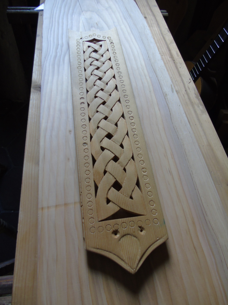 carvings 12 INTERLACE